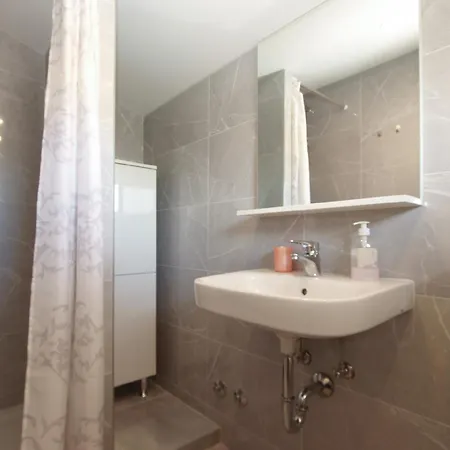 Fuer 4 Personen Ca 45 Qm In Fazana, Istrien Istrische Riviera *