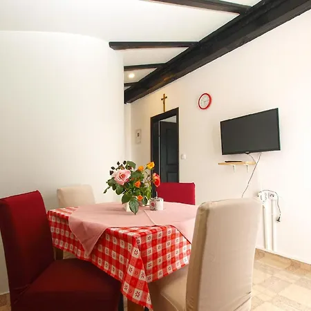 Apartment Fuer 4 Personen Ca 45 Qm In Fazana, Istrien Istrische Riviera
