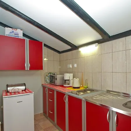 Fuer 4 Personen Ca 45 Qm In Fazana, Istrien Istrische Riviera Apartment *